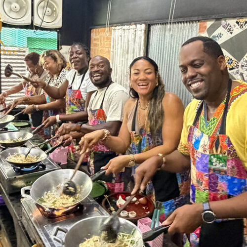 Private Bangkok Royal Temples and Grand Palace Tour with Thai Cooking Class